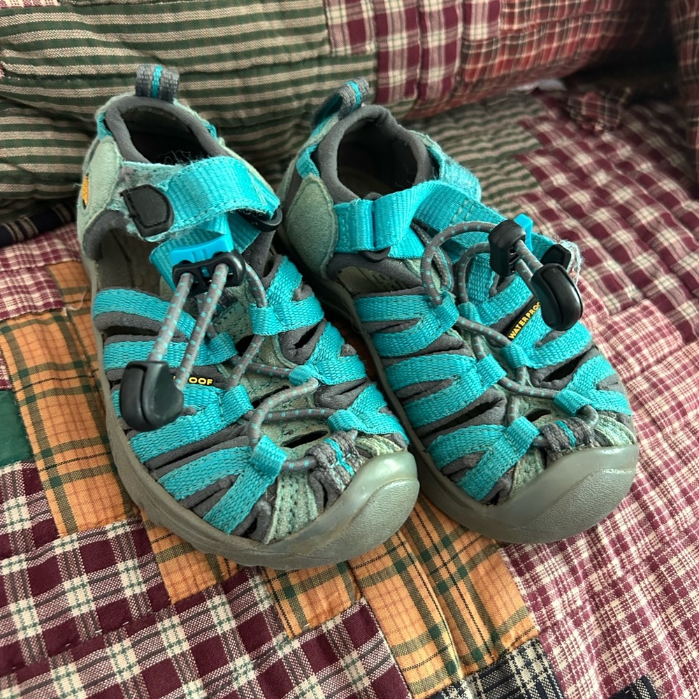Kids' Teal Outdoor Sandals
